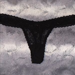 Victoria Secret Black lace thong S